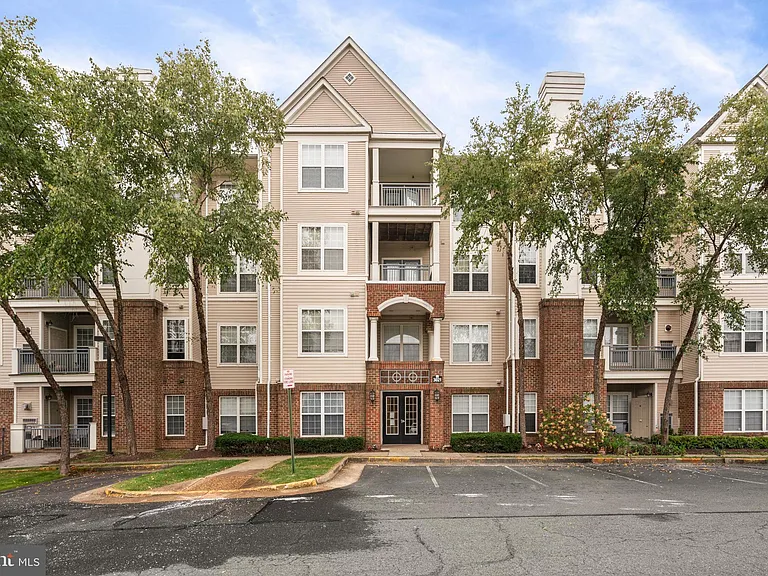 3021 Nicosh Cir #1309 — Photo 33