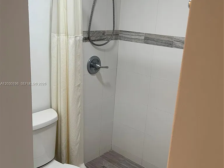 6444 Collins Ave #A6 — Photo 21