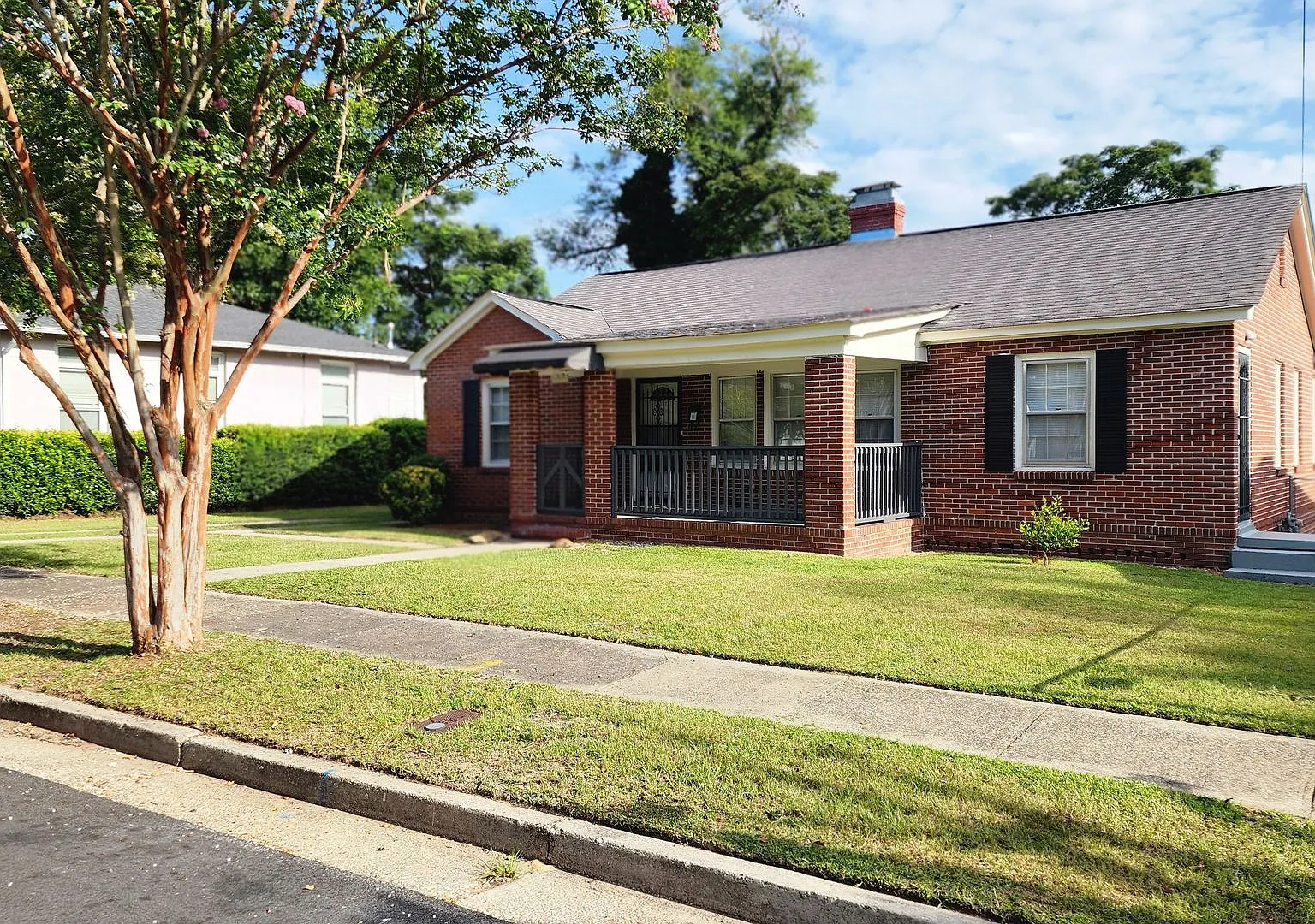 Coming Soon 4br/2bath Midtown Columbus — Photo 2