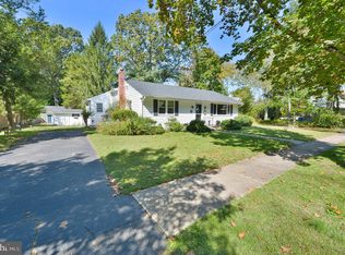 500 8th St, Riverton, NJ 08077