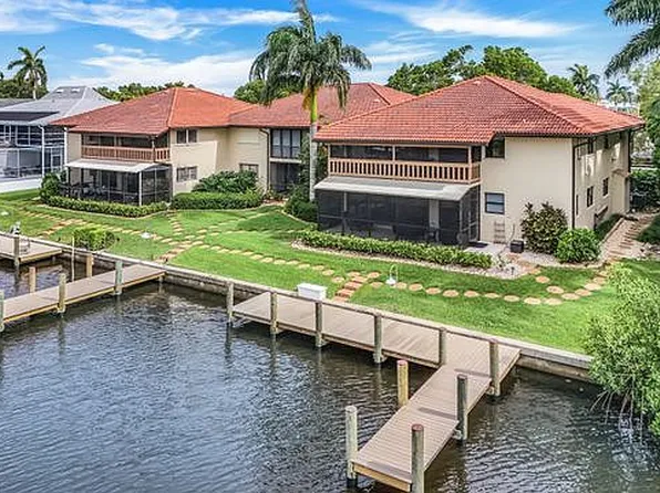 1390 Chesapeake Ave, Naples, FL 34102