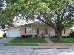 560 Woodworth St, Marine City, MI 48039