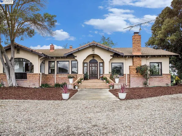 8100 Carneal Rd, Livermore, CA 94551