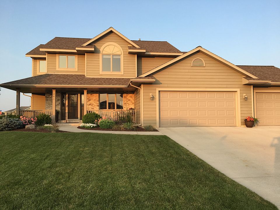1st image of 241 Auburn Dr