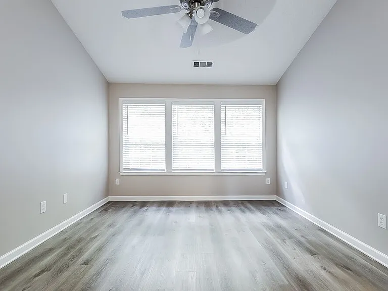 2794 Regent Walk Dr — Photo 8