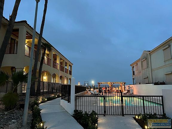 2nd image of 105 Villa Doce Dr