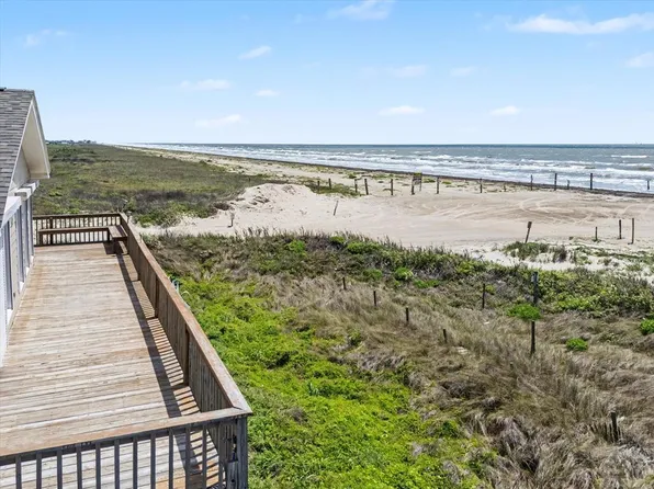16505 Jamaica Beach Rd, Jamaica Beach, TX 77554