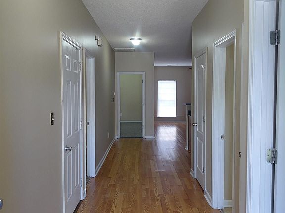 4th image of 5006 Matt Dr