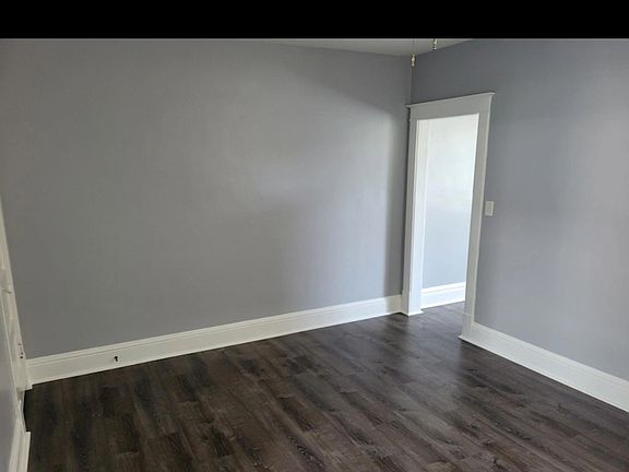 5th image of 6757 Woodley Rd