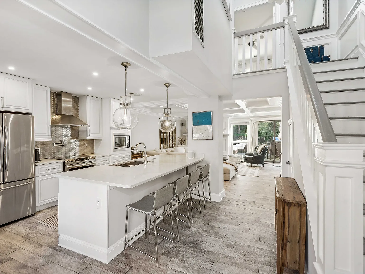 Stunning Townhouse w Tennis & Pool — Photo 2