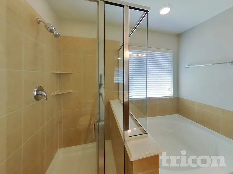 528 Shell St — Photo 12