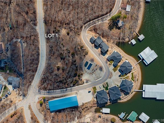 2nd image of 1 Outer Dr