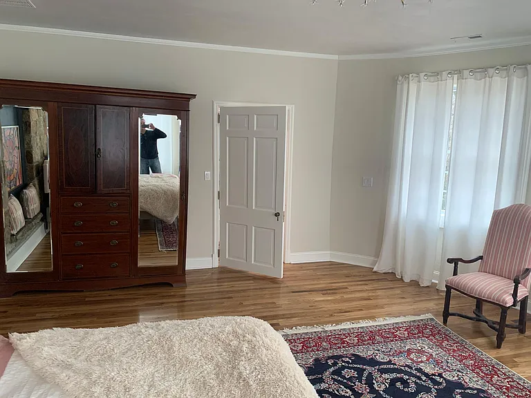 Large bedroom with king size bed