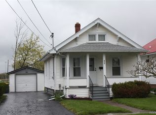 513 Prospect St, Lockport, NY 14094