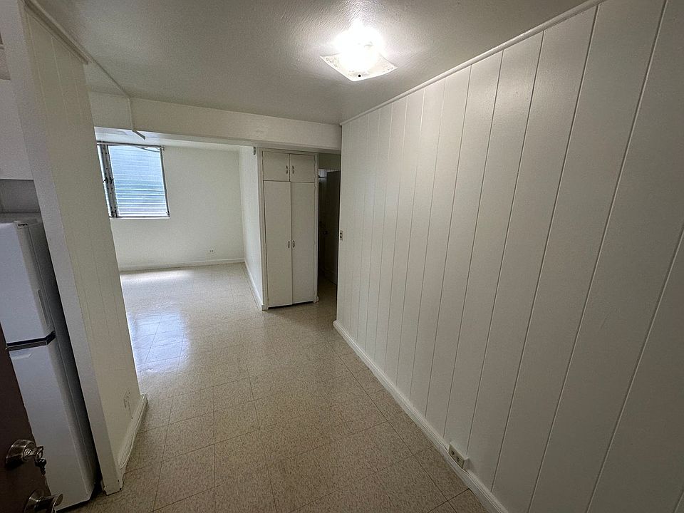 1st image of 1019 Pawaa Ln #1