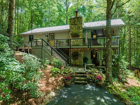4th image of 91 Dogwood Drive