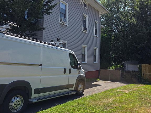 5th image of 111 Linwood Street