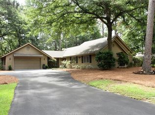 7 Sagebush Ln, Hilton Head Island, SC 29926