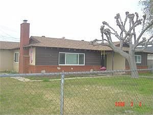 2nd image of 13590 Grassland St