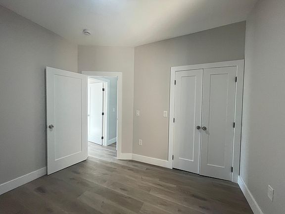 5th image of 53 Duncan Ave APT 32