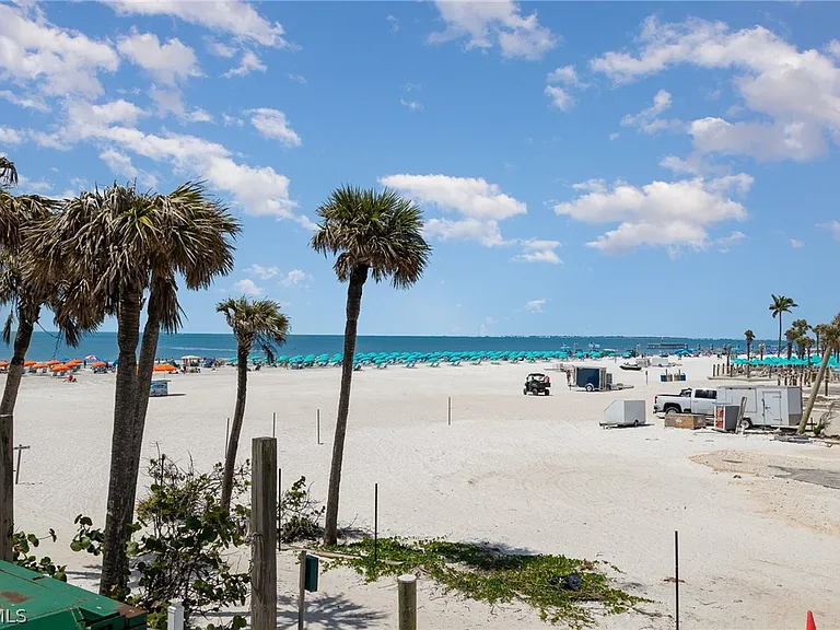 1300 Estero Blvd #205 — Photo 21