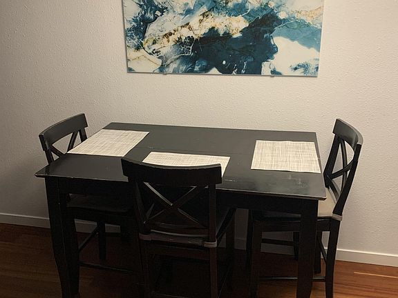 3rd image of 100 Park Ave W APT 708
