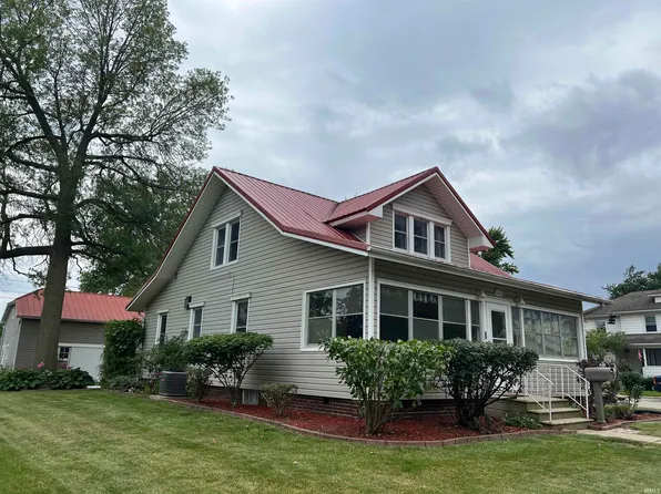 266 Center St, Berne, IN 46711