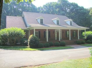 221 Swansea Rd, Spartanburg, SC 29307