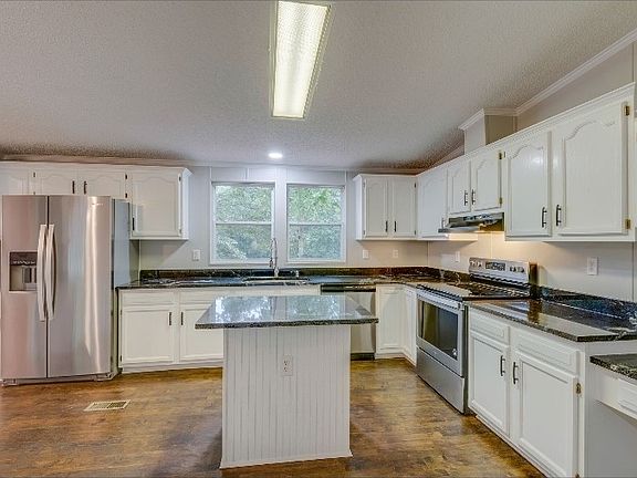 4th image of 1050 Glendale Rd