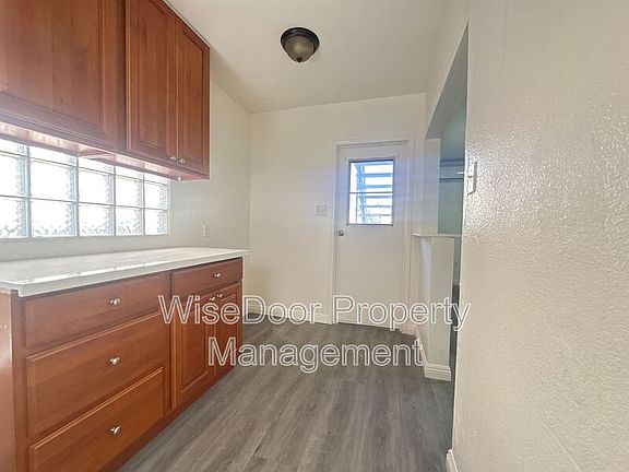 3rd image of 6205 Alamo Ave #3/4