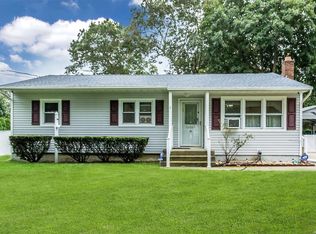 112 Wood Ave, Mastic, NY 11950