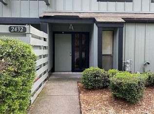 2432 NW 47th Ln, Gainesville, FL 32605