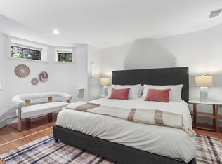 1732 Willard St NW APT B, Washington, DC 20009