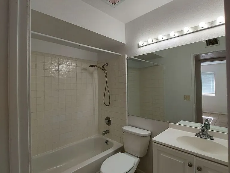 617 Via Entrada — Photo 10