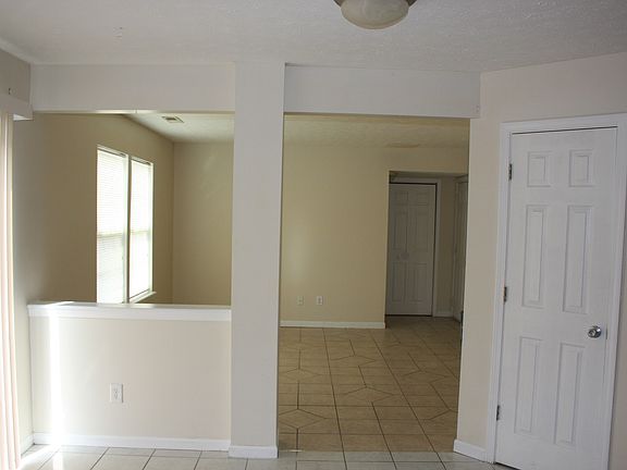 4th image of 3928 Bressingham Dr