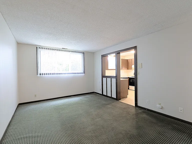 1149 E St #15 — Photo 3