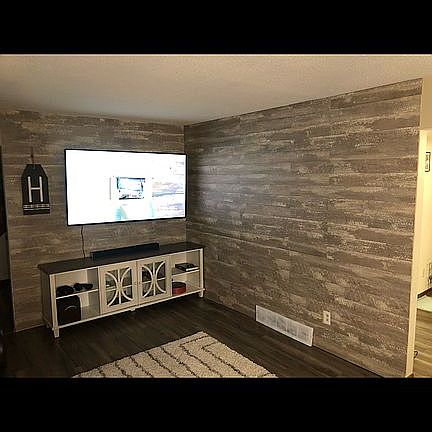2nd image of 4410 62nd St