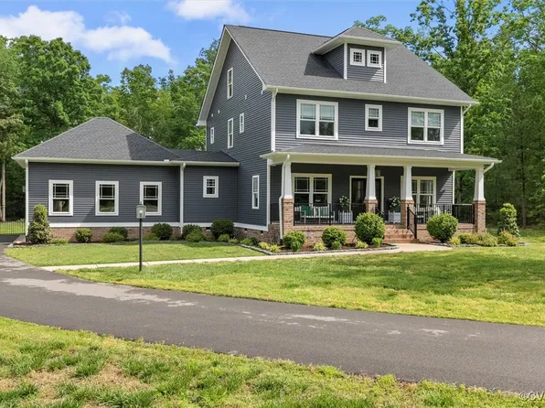 9432 Pink Daily Dr, Ashland, VA 23005