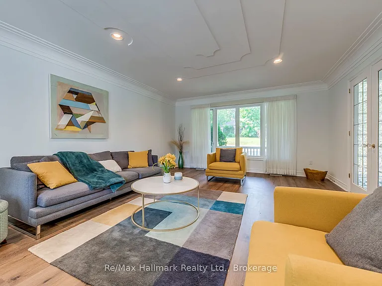 157 Trelawn Ave — Photo 7