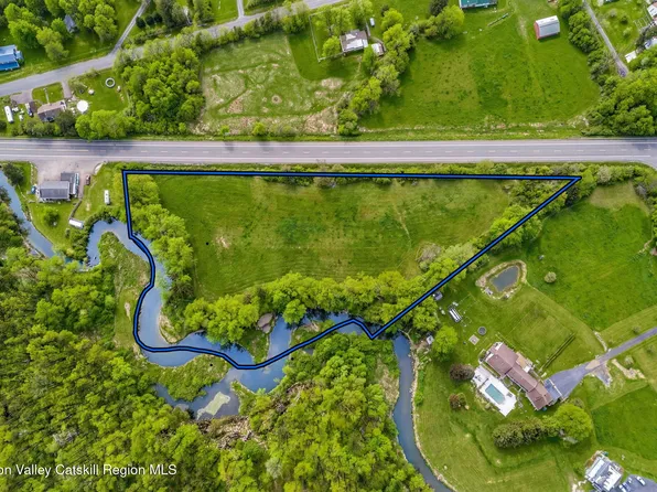 Tbd New York 32, Saugerties, NY 12477