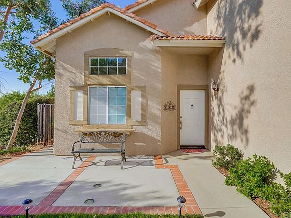 3rd image of 28580 Doral Way