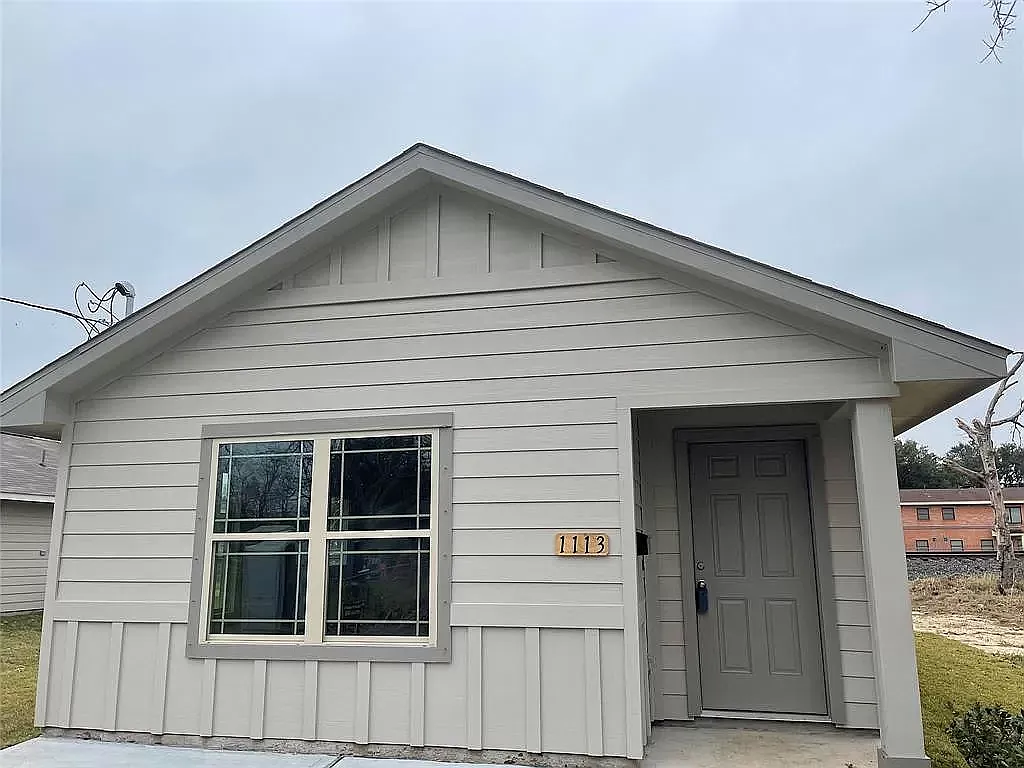 2 bed, 1000 sqft, $1,375 — Photo 3