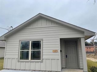 1113 1st St, Bay City, TX 77414