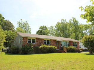 734 W Phillips Dr, Swansboro, NC 28584