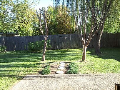 2nd image of 822 Westbrook Dr