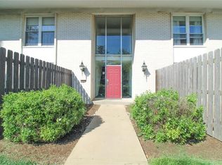 10407 Briarbend Dr APT 3, Saint Louis, MO 63146