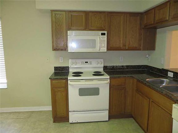 5th image of 31420 Triborough Dr