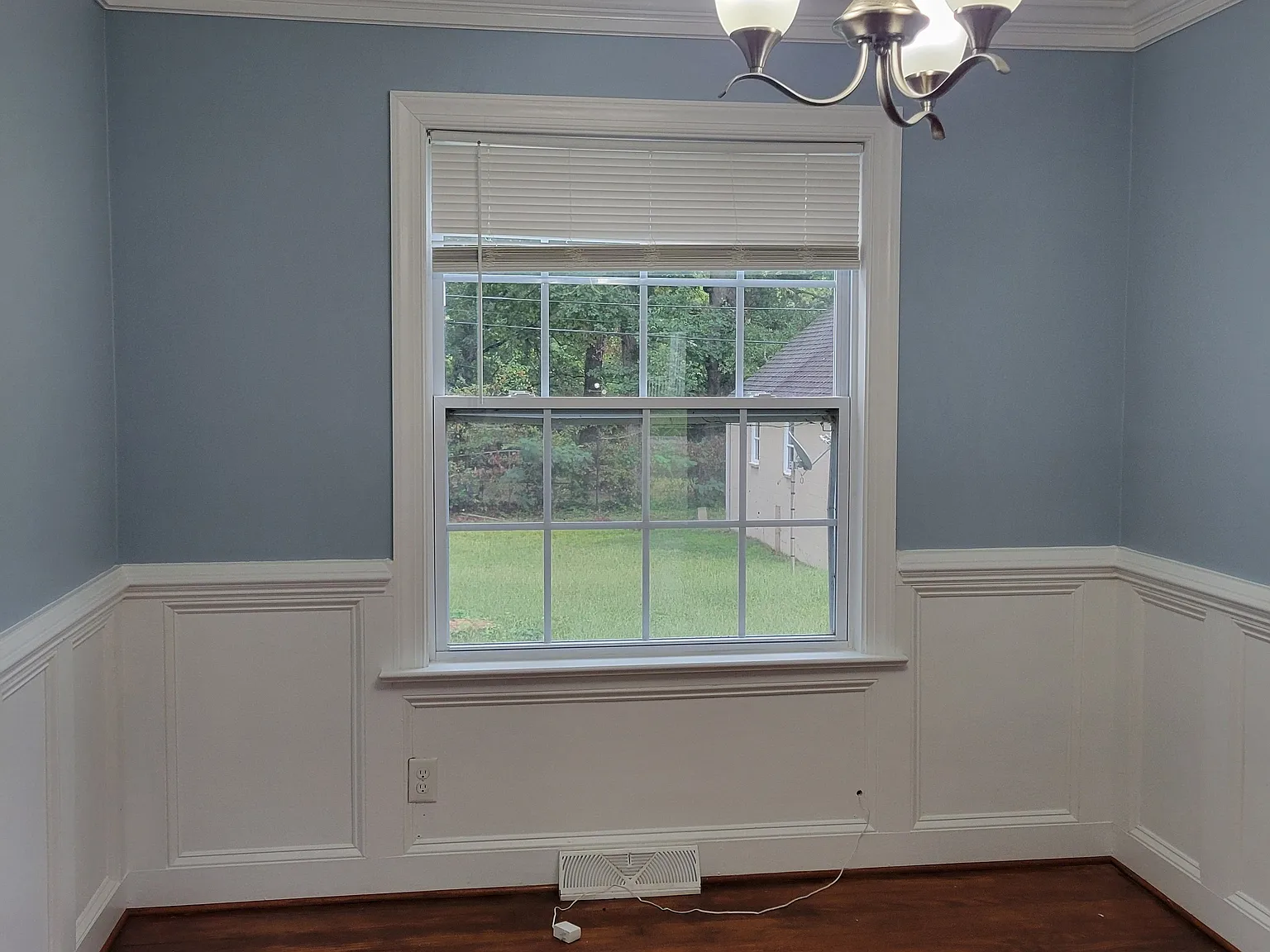 4 bed, 1392 sqft, $2,500 — Photo 3