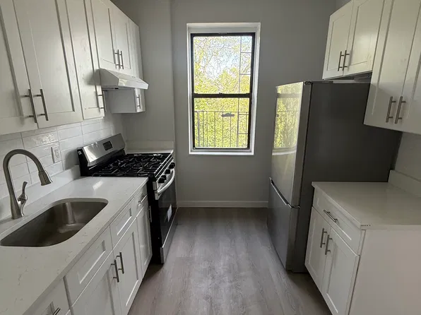 (undisclosed Address), Staten Island, NY 10301