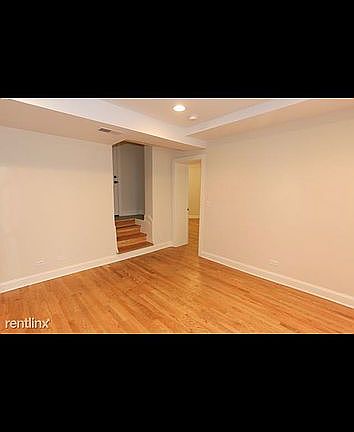 3rd image of 4036 N Ashland Ave #Garden